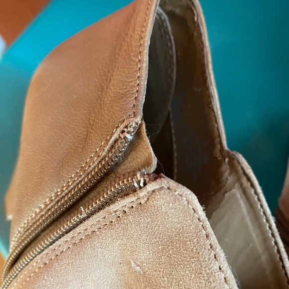 Gianni Bini Size 9.5M (40) Used - Good condition. No Box - Picture 5 of 9